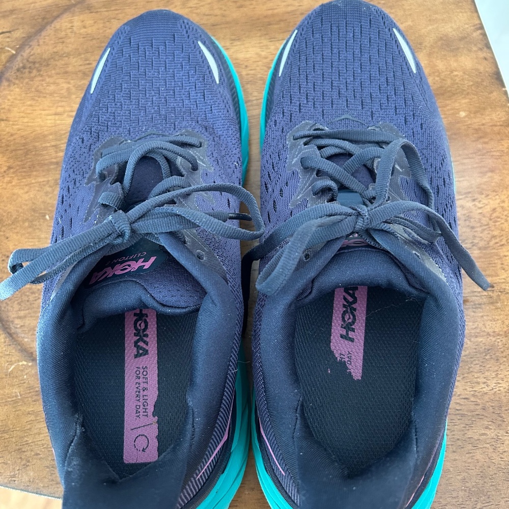 Hoka Clifton 8 - Women’s Size 9D
